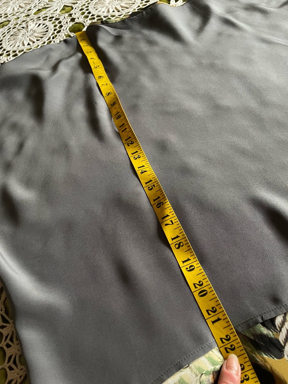 Silk top - Picture 12 of 16